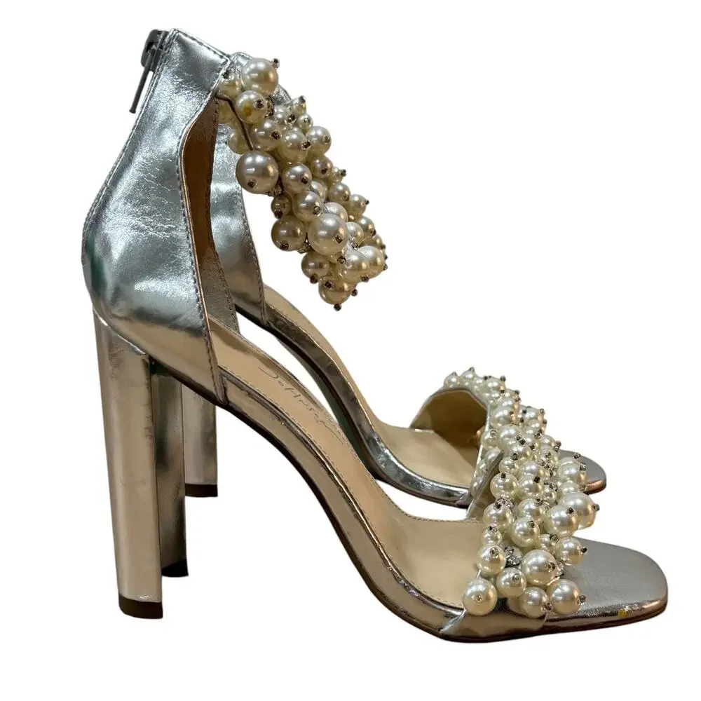 Blue by Betsey Johnson Fay Silver Pearl Rhinestone Heels Size 8.5 Bridal Wedding